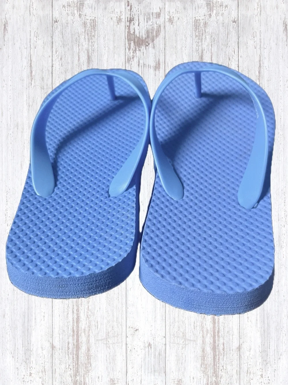 Athletic Works Blue Flip Flops Size Boy (L) 2-3. Only worn once!